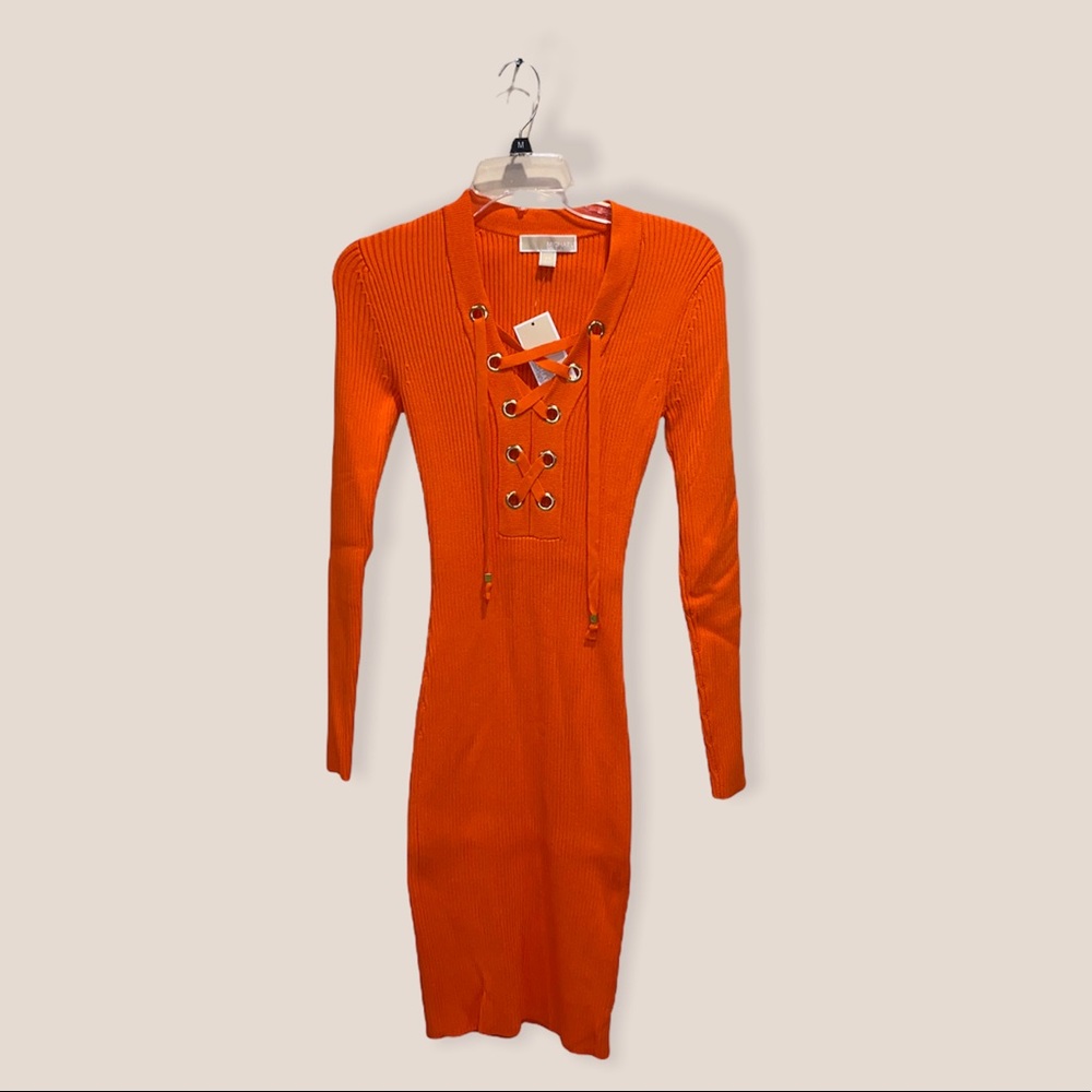 Stretchy knitted orange midi MK dress